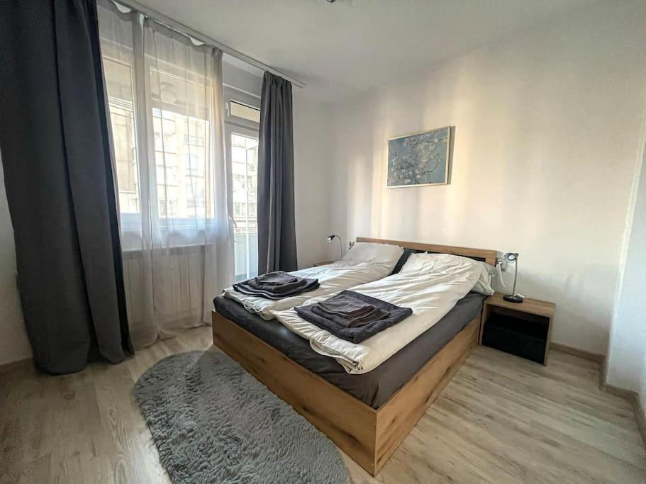 Апартаменты A Flat For A Great Start София Экстерьер фото
